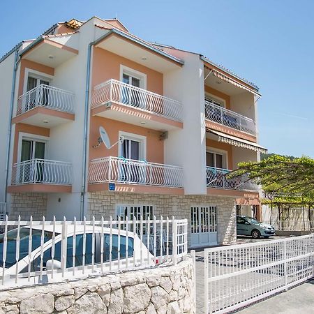 Apartments Nino Podstrana Zewnętrze zdjęcie
