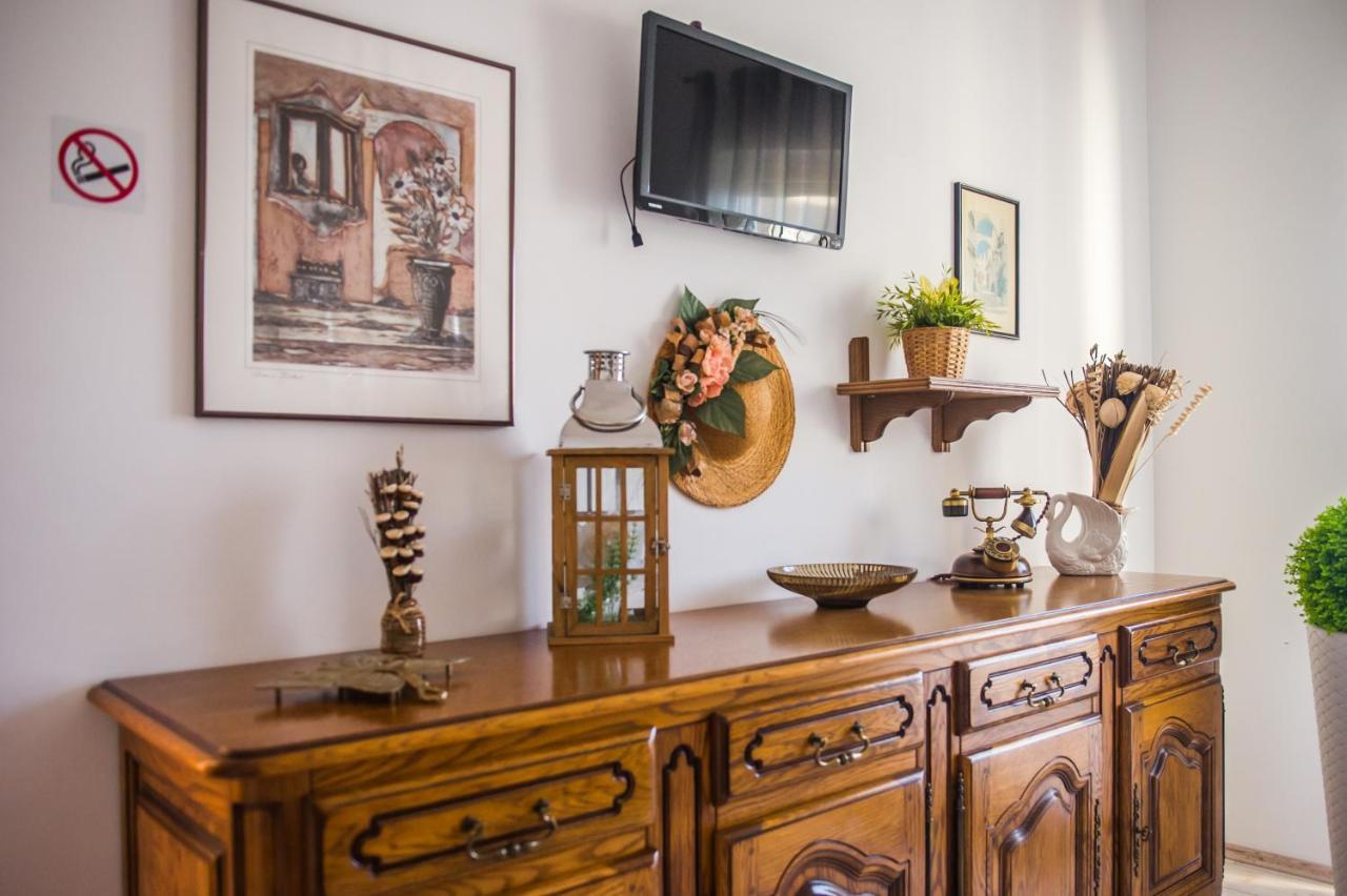 Apartments Nino Podstrana Zewnętrze zdjęcie