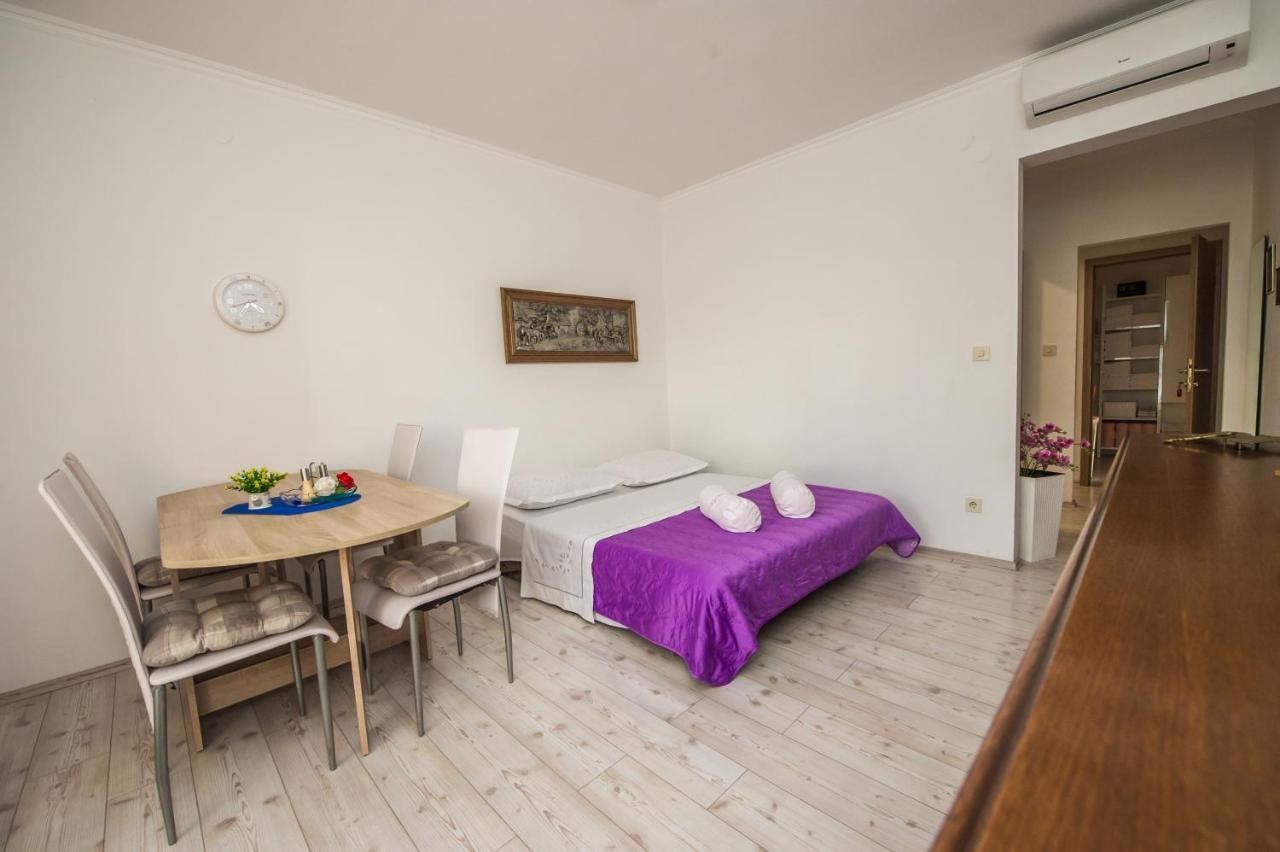 Apartments Nino Podstrana Zewnętrze zdjęcie