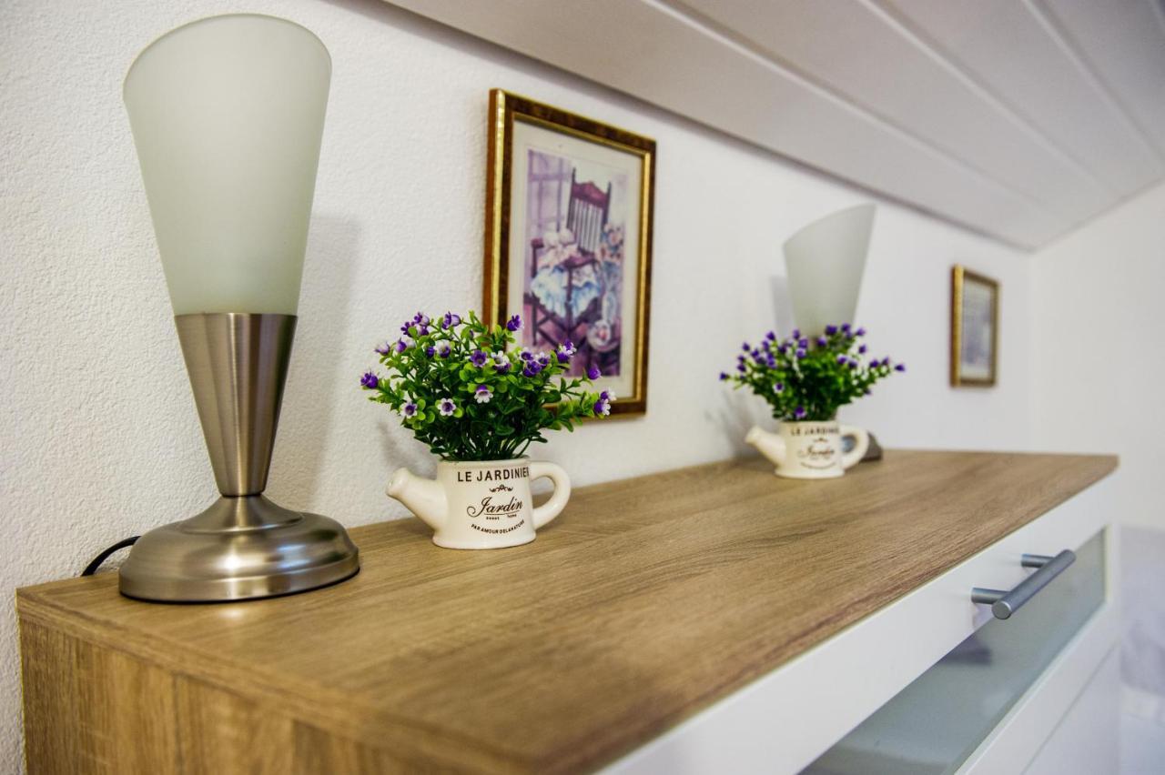 Apartments Nino Podstrana Zewnętrze zdjęcie