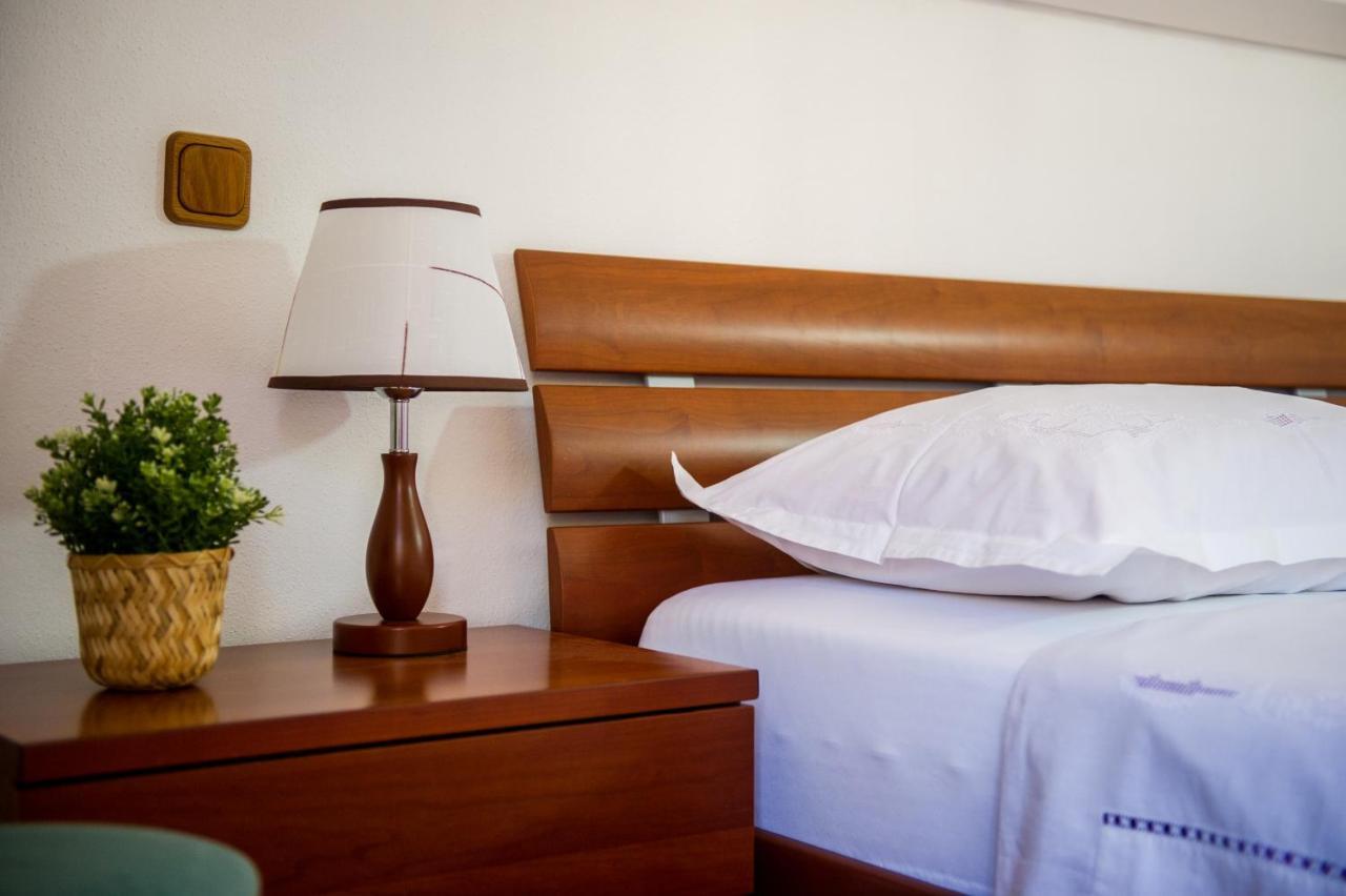 Apartments Nino Podstrana Zewnętrze zdjęcie